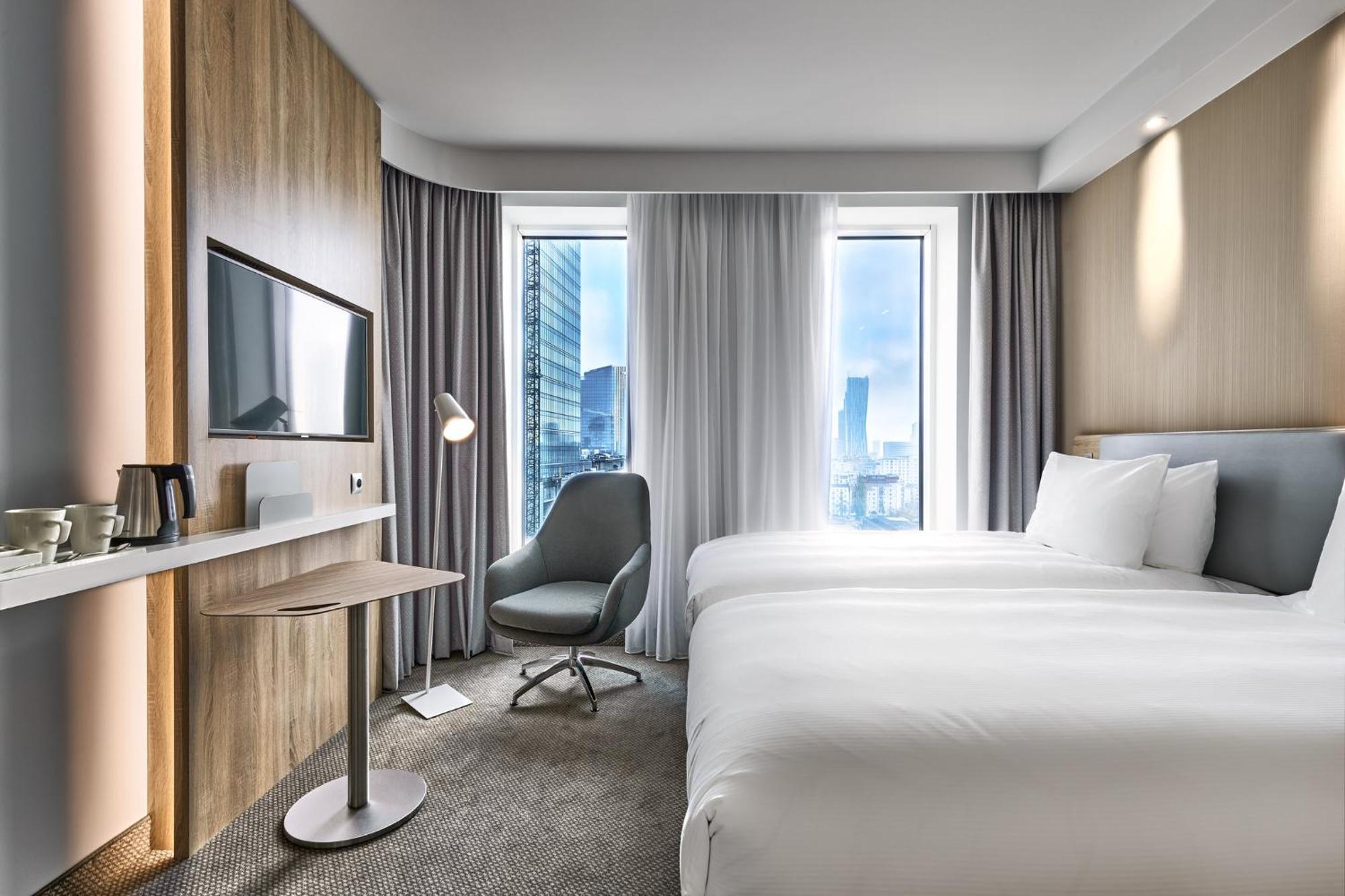 Holiday Inn Express - Warsaw - The Hub, An Ihg Hotel المظهر الخارجي الصورة